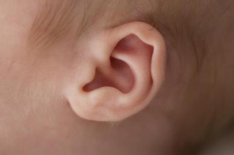 小孩擤鼻涕用力过猛耳膜会穿孔吗,五岁孩子擤鼻涕擤出鼻血怎么办