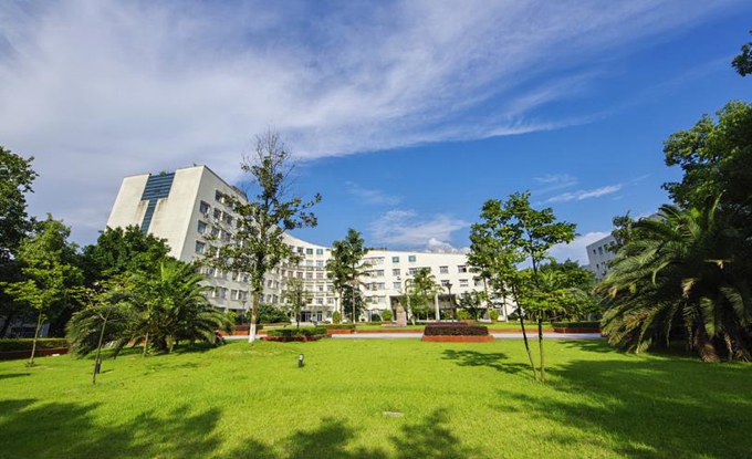 西南大学实力到底怎么样,校园美如画