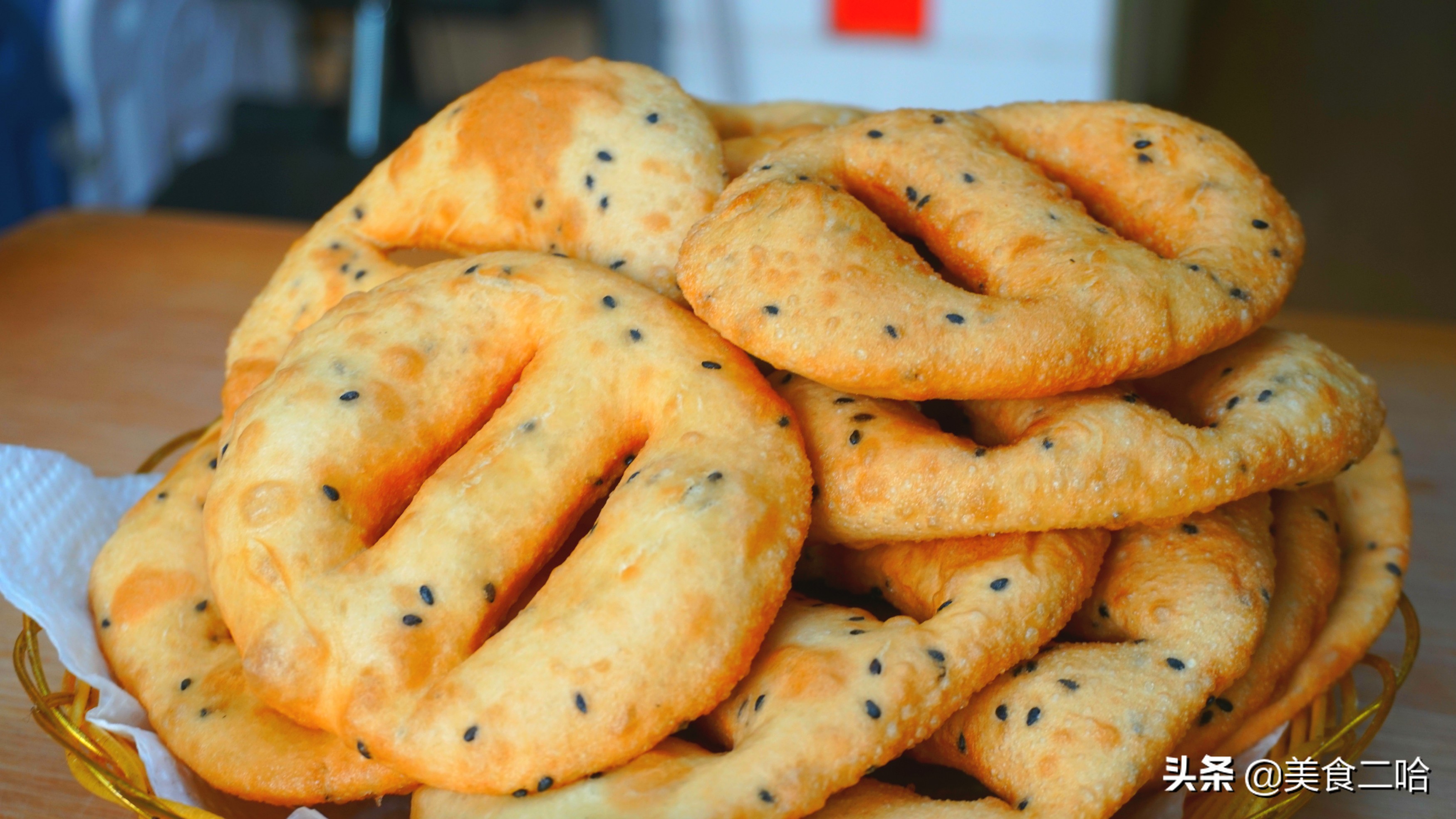 油饼不放面粉只放鸡蛋怎么做,打个鸡蛋和面烙油饼可以吗