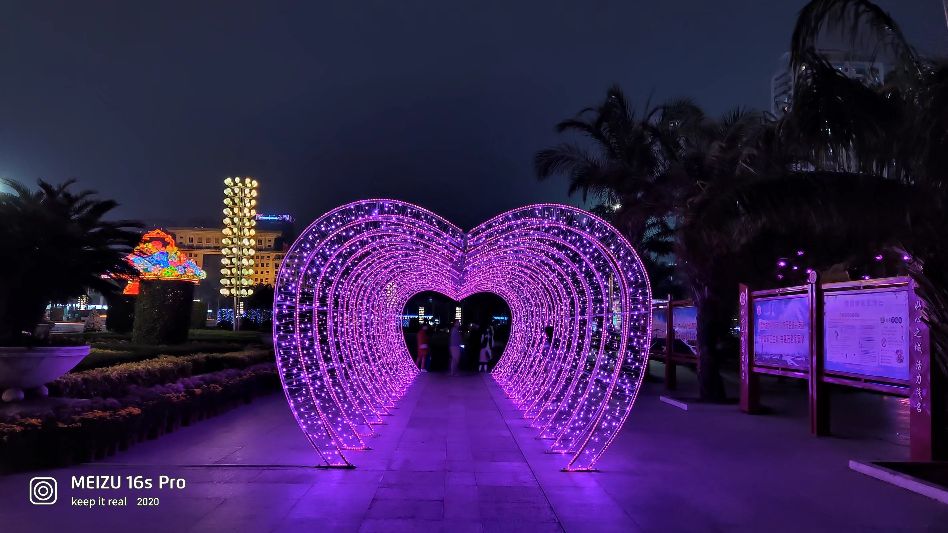 最美好的年纪活成了最糟糕的自己,在最好的年纪里过着最悲哀的生活