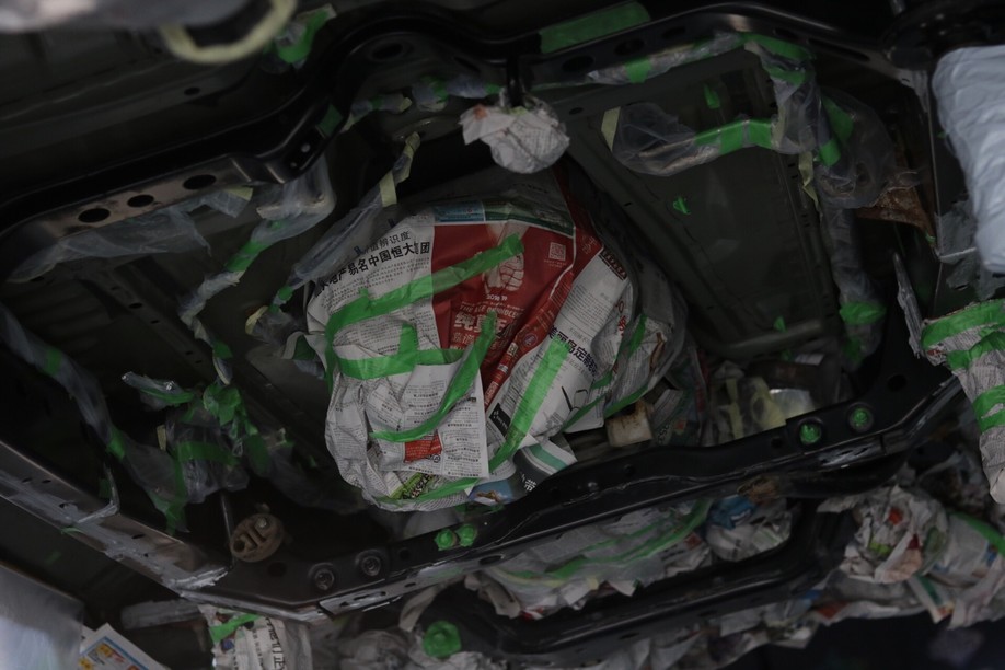 怪兽修车:修复一辆09款中东版丰田霸道,最终旧车变新车