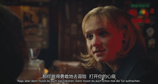 最适合躲在被子里看的电影,适合躲在被子里面看的电影