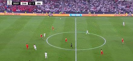 被“架空”的韩国主裁判？被惹怒的中超老好人？看看外面的世界吧