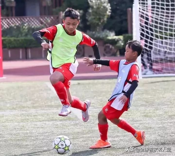 广东梅州足球队中甲,梅州有几个足球俱乐部在中乙