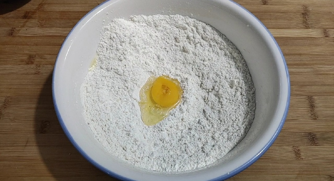 油条怎样才能酥脆和不腻,油条要酥脆又好吃要怎么操作