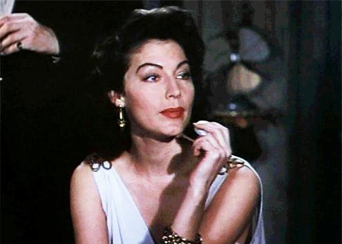 靠身体上位，用美色逼*夫情**离婚：艾娃·加德纳的私生活，太乱了