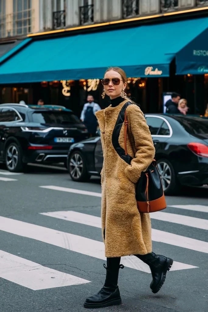 大码显瘦羊羔毛外套,羊羔毛外套的有效穿搭