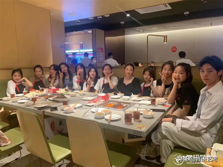 只有内心强大了才能冲破一切阻碍,只有自己内心强大才能不被伤害