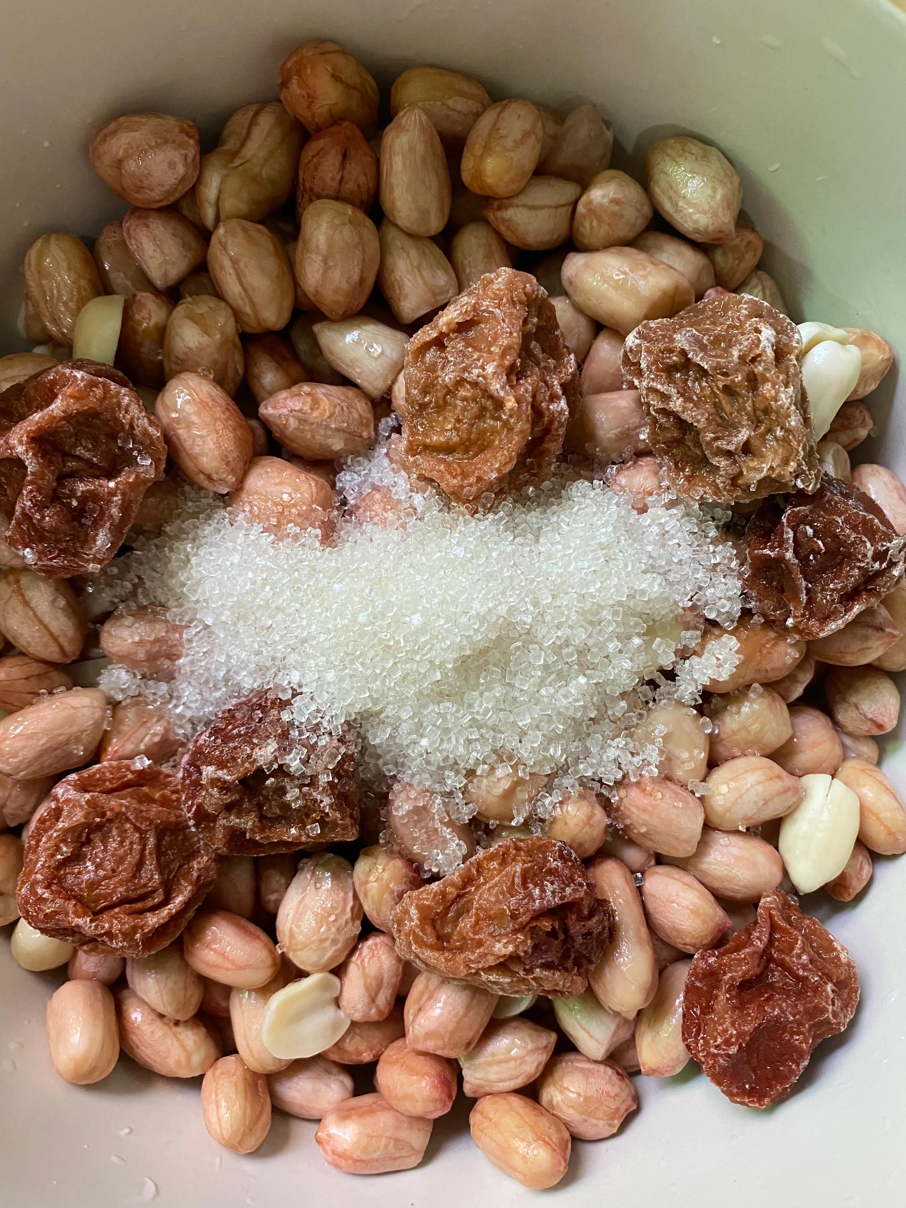 话梅花生家常做法,话梅花生米做法