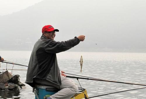 蚯蚓钓鱼怎么处理可以耐久,蚯蚓要怎么弄才好钓鱼