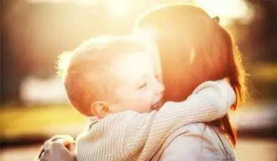 孩子不敢一个人睡觉是心理问题吗,孩子不敢一个人独处