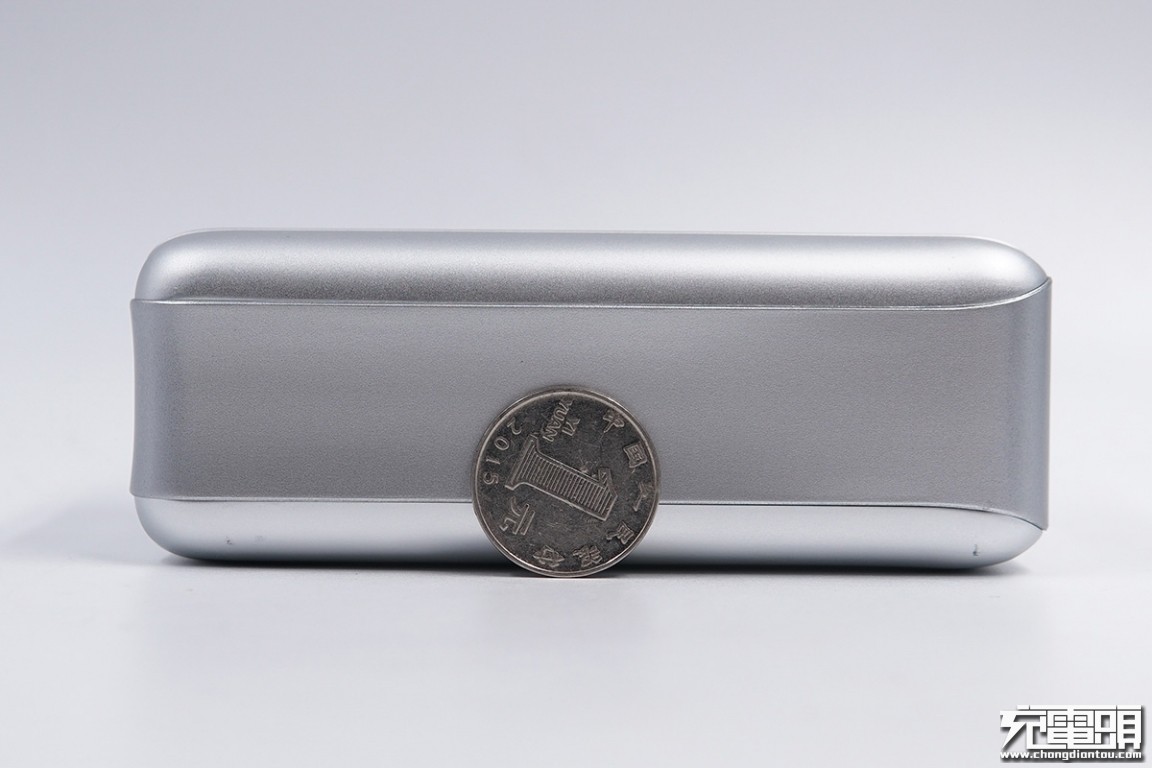 征拓20w快充拆解,征拓100w桌面充电器