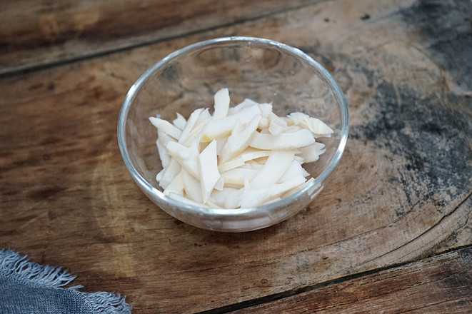 李子柒家月销95万的螺蛳粉，在家就能轻松搞定，好吃到流泪！