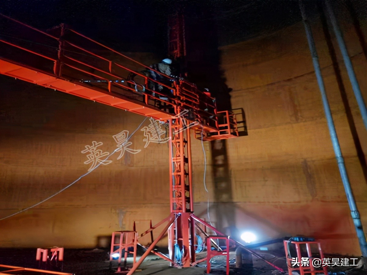 油罐浮盘工作原理,油罐内壁旋转升降平台