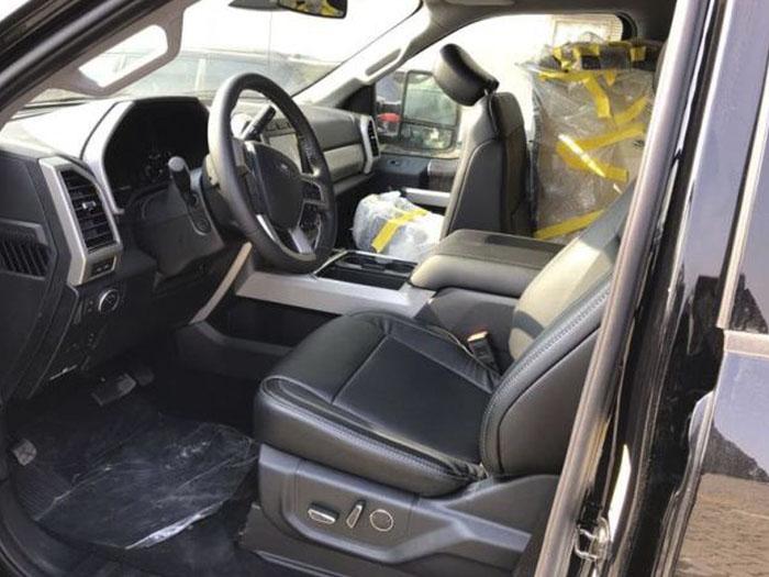 比猛禽还猛，19款福特F450霸气亮相