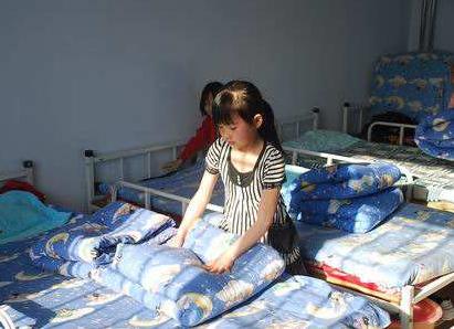 孩子送寄宿学校哭怎么办,孩子送去寄宿学校会后悔吗