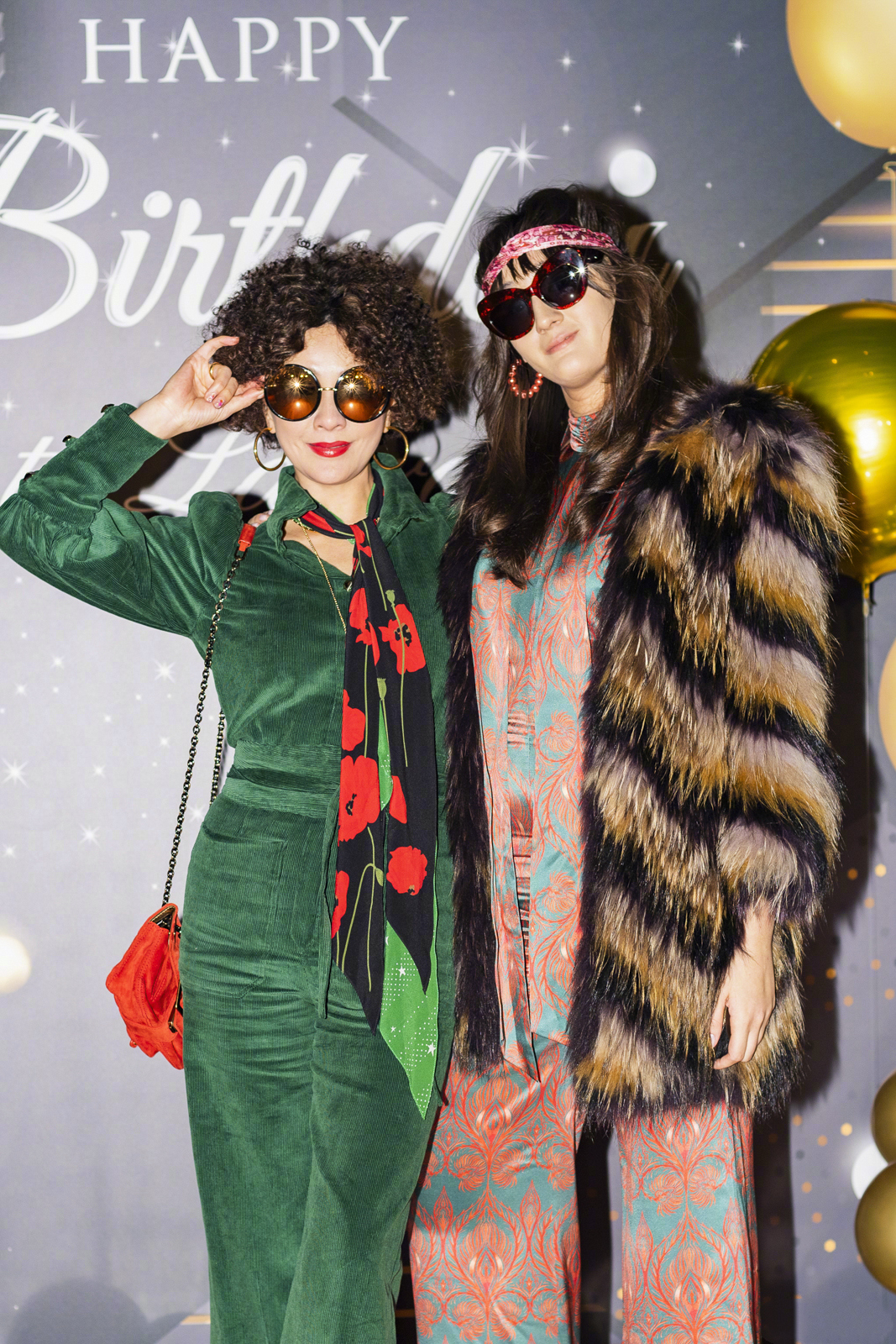 51岁刘嘉玲穿牛仔背带裤 (刘嘉玲同款连体牛仔裤)