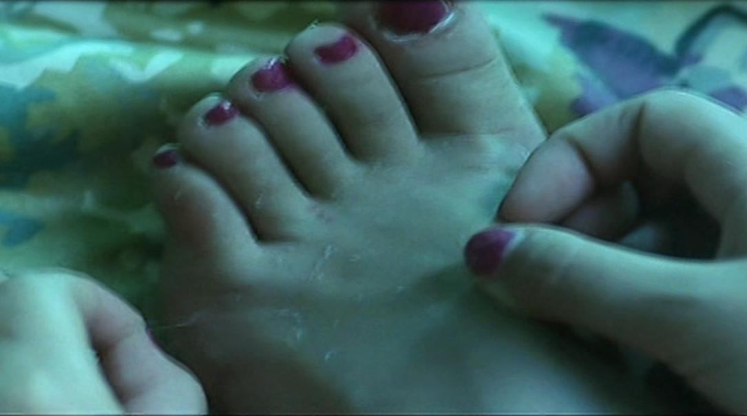 一天接20个客人，这部电影真实记录，下海女孩的心酸