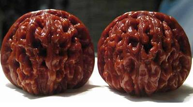 文玩核桃尖部开裂怎么处理,文玩核桃苹果园纹理会开裂吗