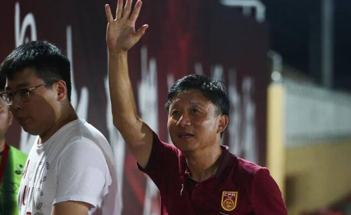 瓒冲崗鍏竷杩濈邯鍥介潚鐞冨憳澶勭綒缁撴灉,瓒冲崗閲嶇綒鍥介潚6浜哄紩鐑