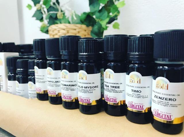 精油为什么要和面霜混合才好用,精油为什么会比眼霜更有效果呢