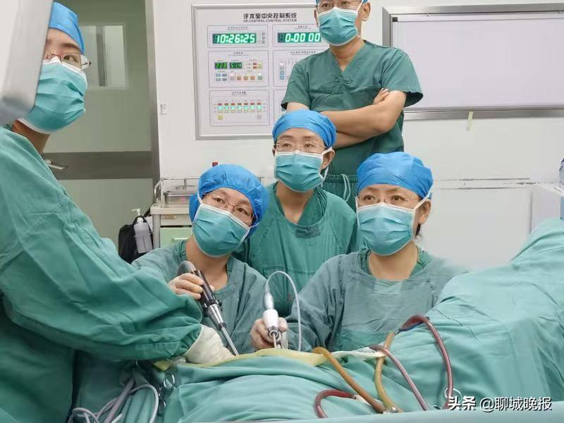 “最接近完美的手术”：东昌妇幼开展首例经阴单孔腹腔镜手术，开启“无痕”新时代