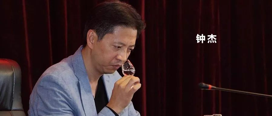 光瓶酒的五大特征,市面上的光瓶酒是怎么来的