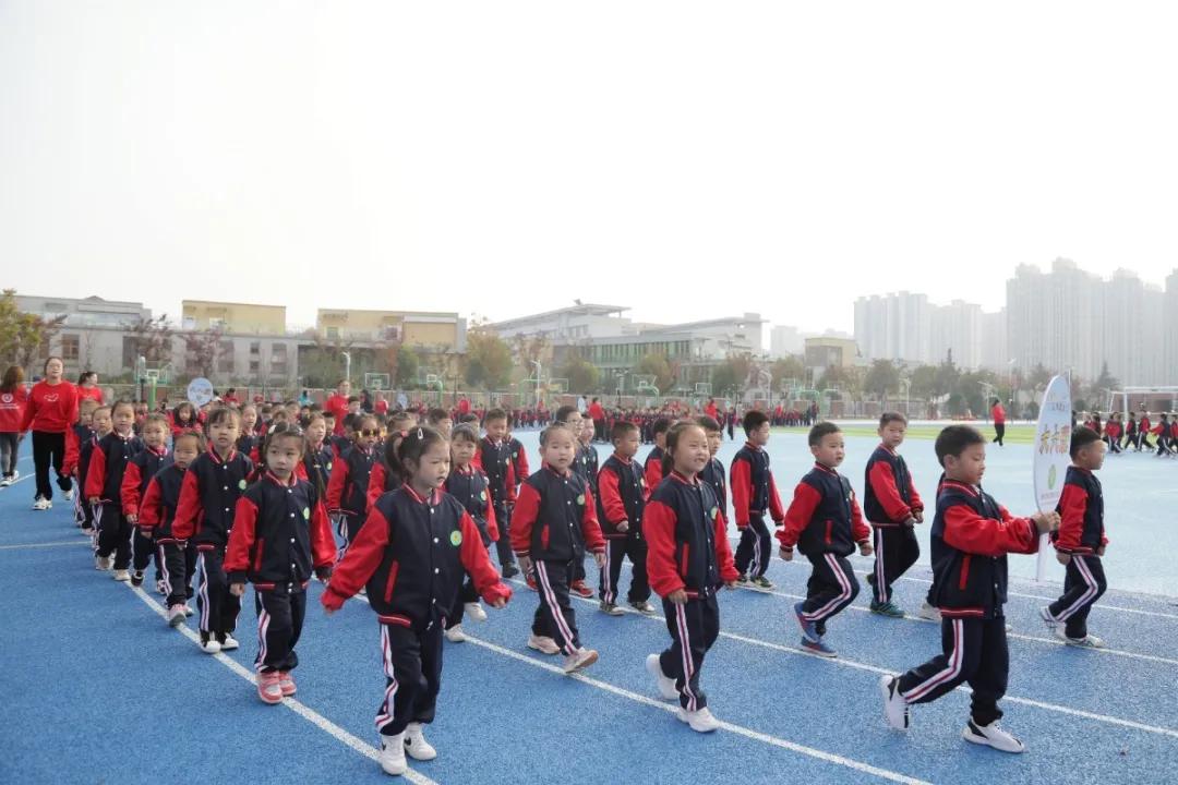 运动润童心快乐助成长,运动润童心健康筑梦想