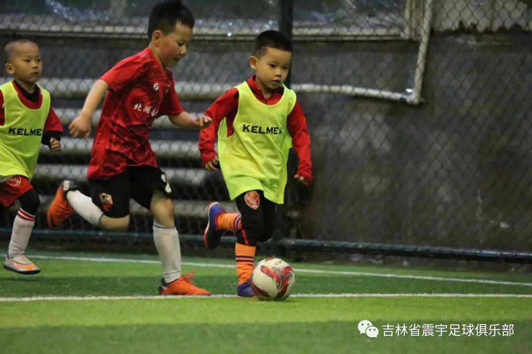 快乐童年,足球相伴!——震宇足球俱乐部“超级比赛日”精彩瞬间