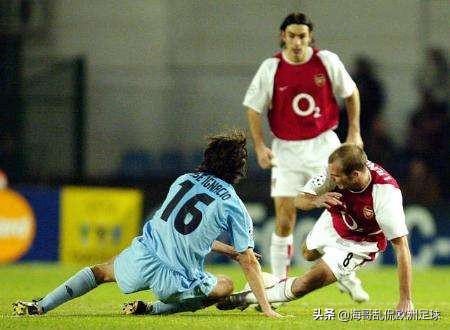 辉煌而生,阿森纳做客击败曼联破14年枷锁
