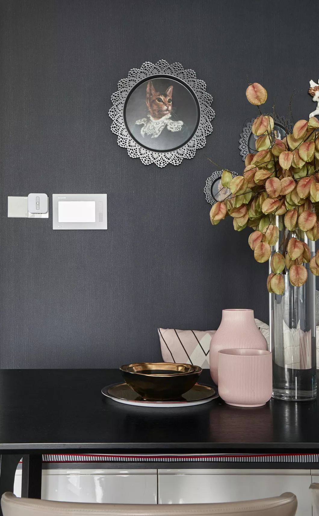 烟粉高级灰撩人的轻熟风,设计高级灰烟粉撩人轻熟风