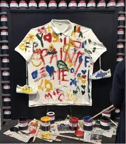 “誒，把你做的男装趋势笔记借我抄下”