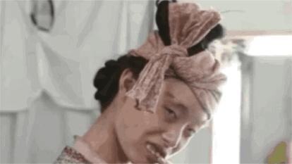 请问你哪位？扮丑界的良心，愿意这么隐藏美貌的不多了