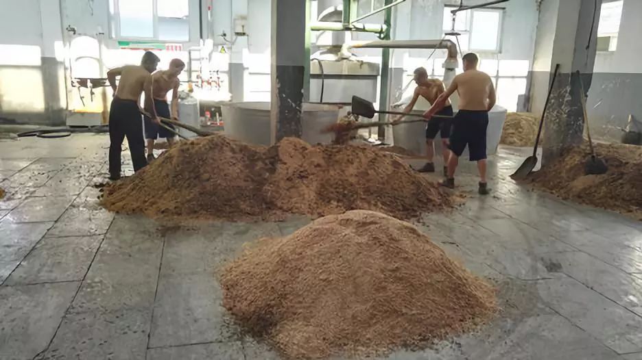 因“泉”而生的济南，他的白酒故事，我来说