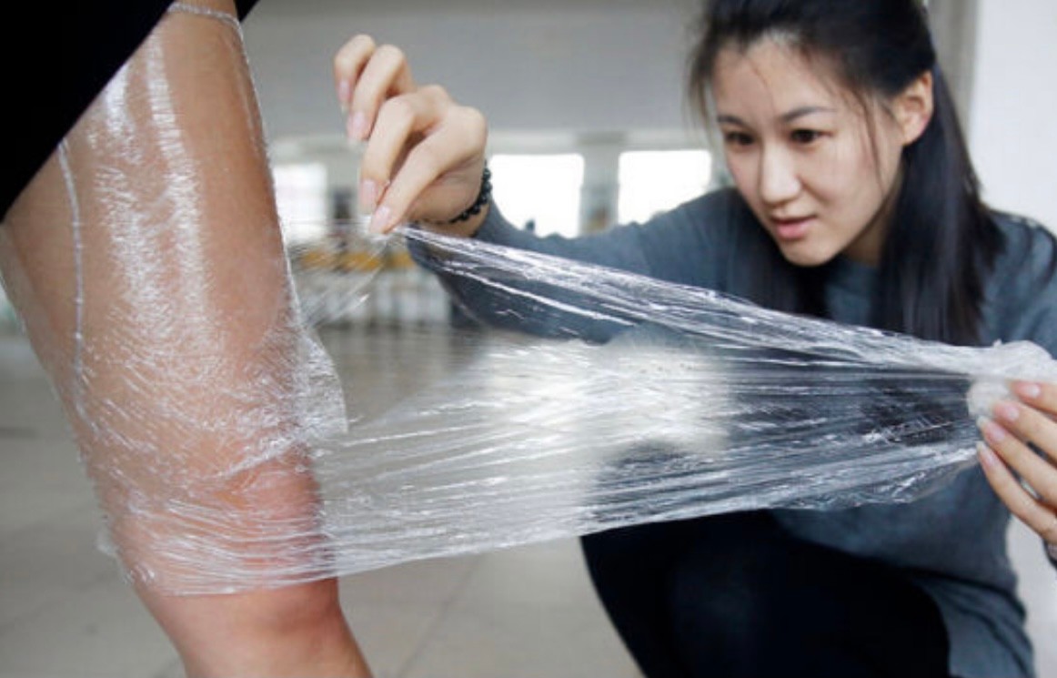 保鲜膜套用来给小家电防尘真不错,保鲜膜安全套