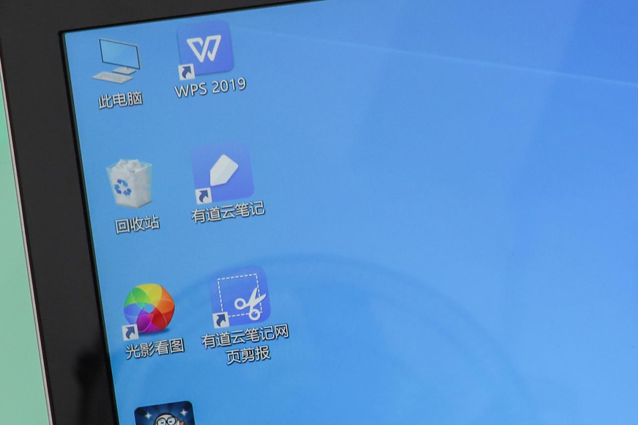 网课不翻车！把手里的iPad砸了吧，千元级3K分辨率笔记本不香？