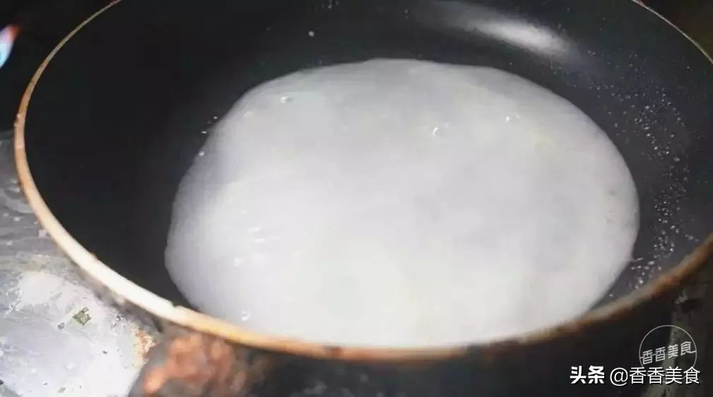 从夜市摊追到小门店,吃过这家南方锅贴才懂为什么