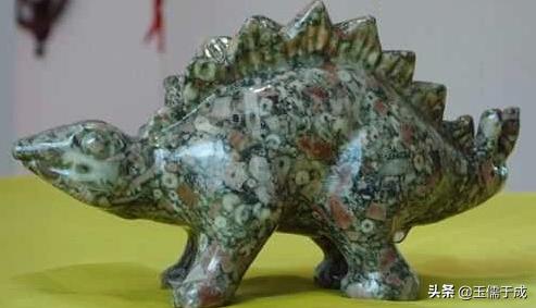 图解石英岩玉与翡翠的区别,石英岩玉和碳酸盐质玉哪个值钱