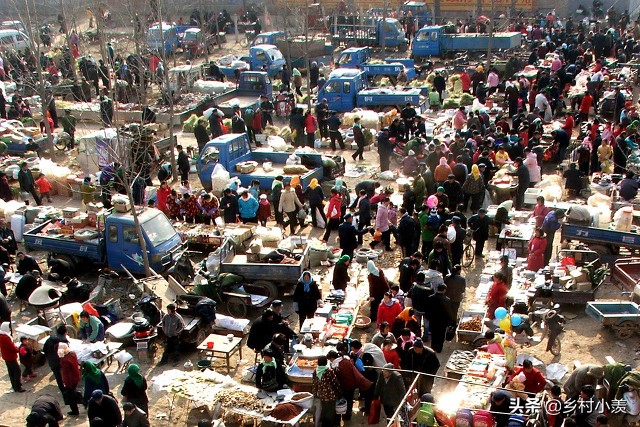 夜市小吃摊暴利小吃,摆小吃摊什么小吃最赚钱