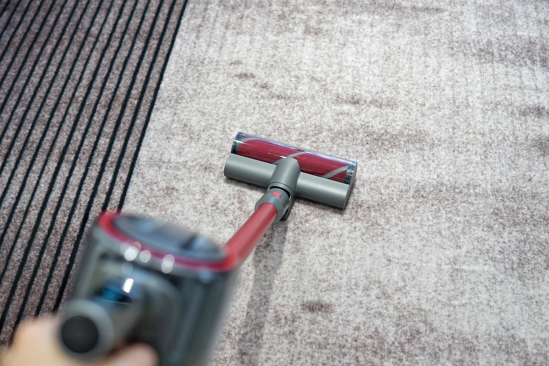 手持式吸尘器选购,卧式吸尘器和手持吸尘器哪个好