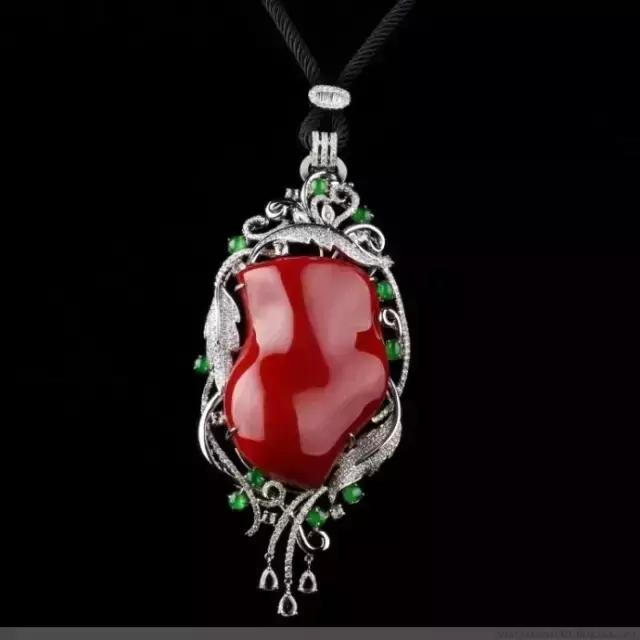 红珊瑚珠宝纯天然图片,红珊瑚珠宝配饰