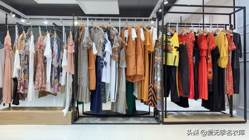 女装批发网一手货源哪个靠谱,怎么找到女装厂家一手货源