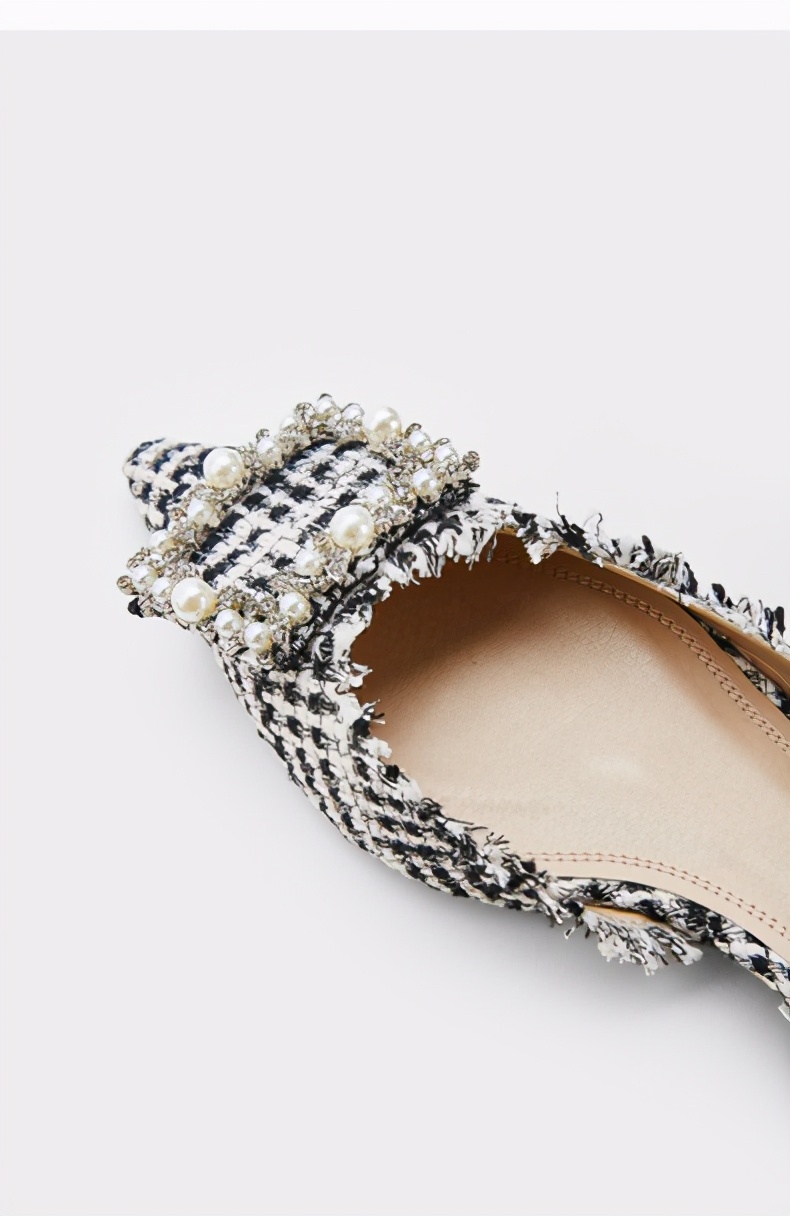 今天推荐几款zara凉鞋,zara和ur同款