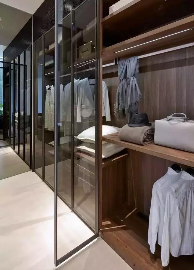 透明衣橱才正流行！