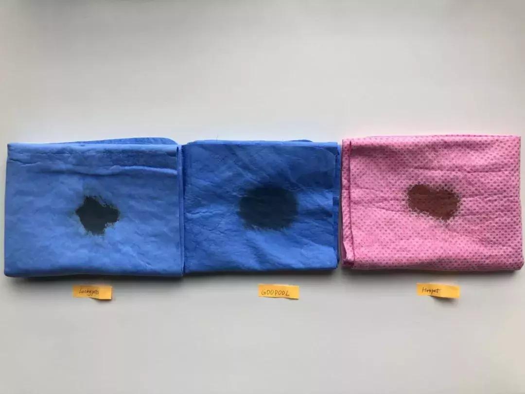 如此残暴的测评路子,这3款某宝销量火爆的宠物浴巾能否hold住?