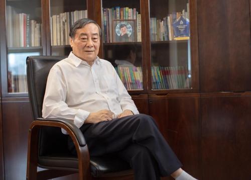 娃哈哈宗庆后多少岁卖冰棍,宗庆后42岁蹬三轮卖冰棍白手起家