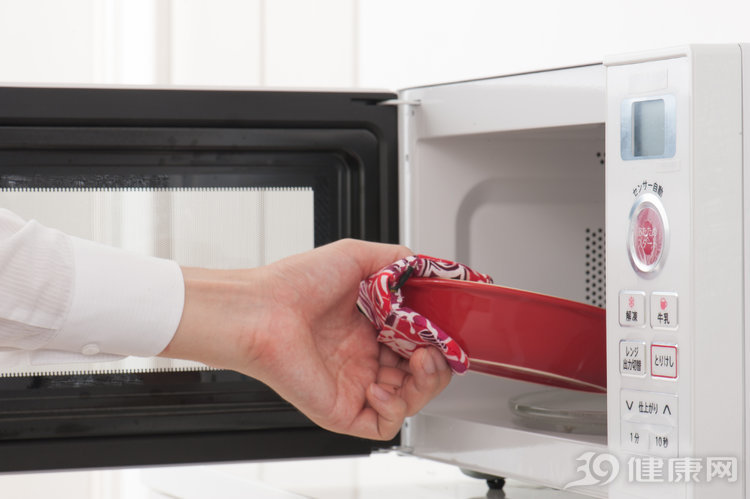 保鲜膜致癌，不能用？支招：做好三点，用着更放心