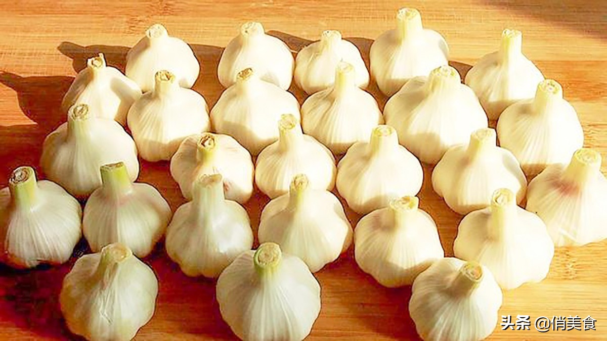 正宗糖醋蒜的腌制方法家常,糖醋蒜的正宗腌制方法