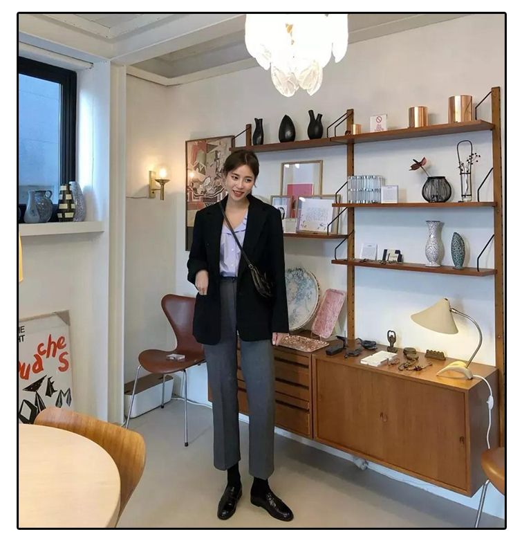 烟管裤秋冬搭配什么外搭,白裤子秋冬烟管裤穿搭