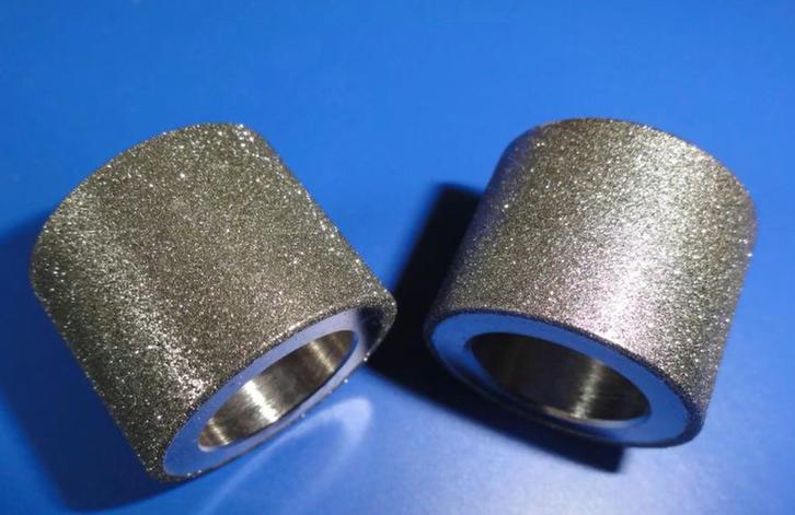 坚硬无比的金刚石镶在钢板上？全靠一层镍裹着，这就是电镀金刚石